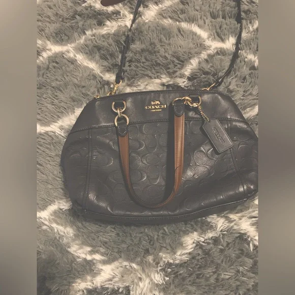 Vintage Coach Cross Body Purse - Picture 5 of 5